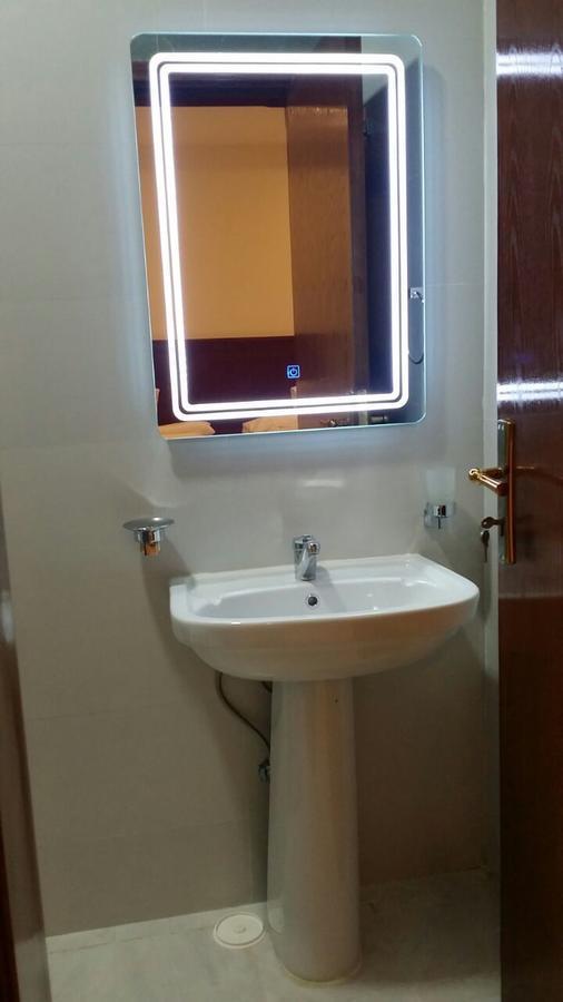 Iwan Alandalusia Al Ajaweed Aparthotel Jeddah Ngoại thất bức ảnh